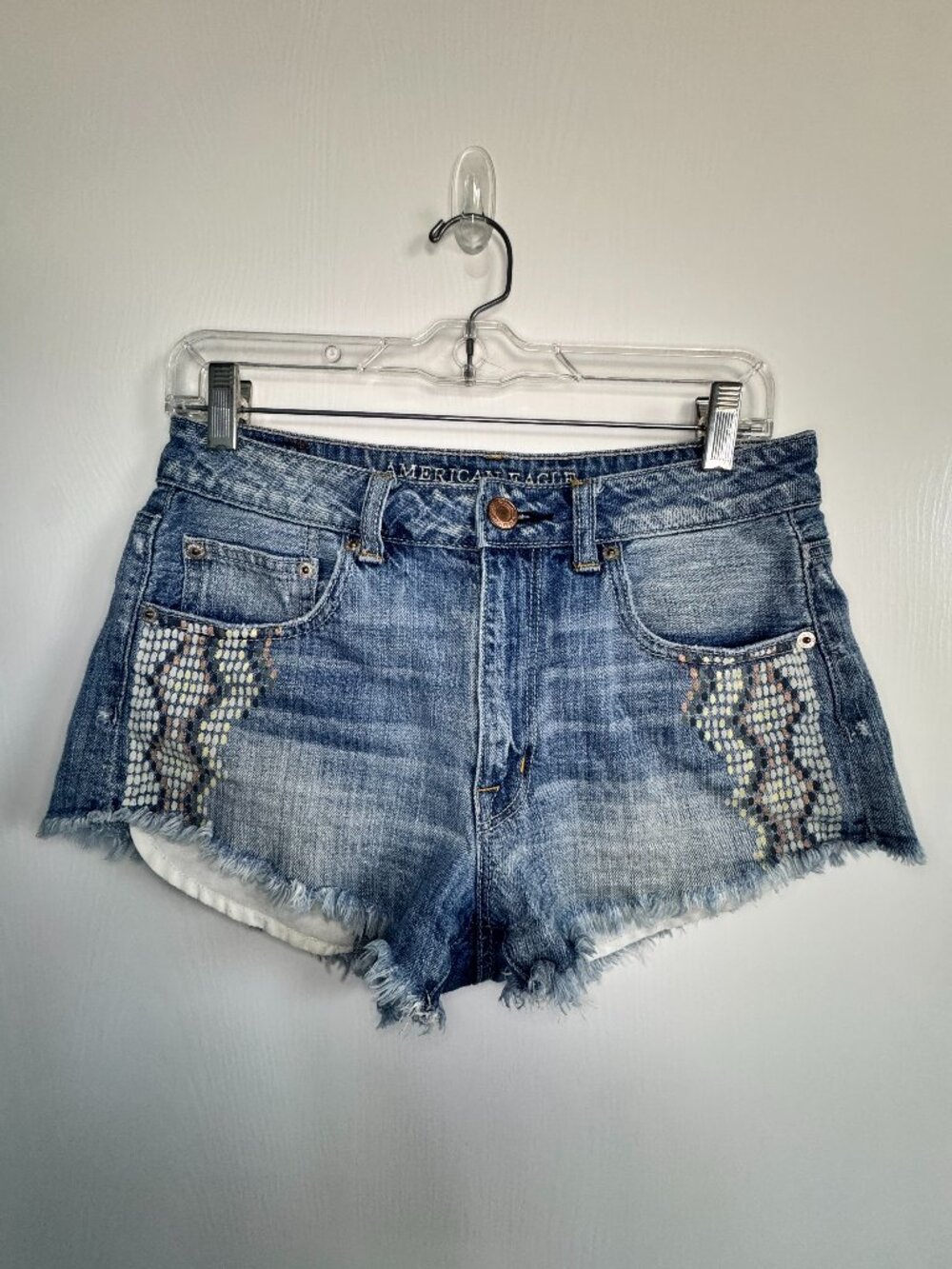 American Eagle Festival Lace Pocket Distressed Denim Cutoff Shorts Size 6